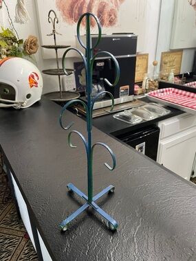 Hand-Painted Metal Mug Tree Holder in Blue-Green